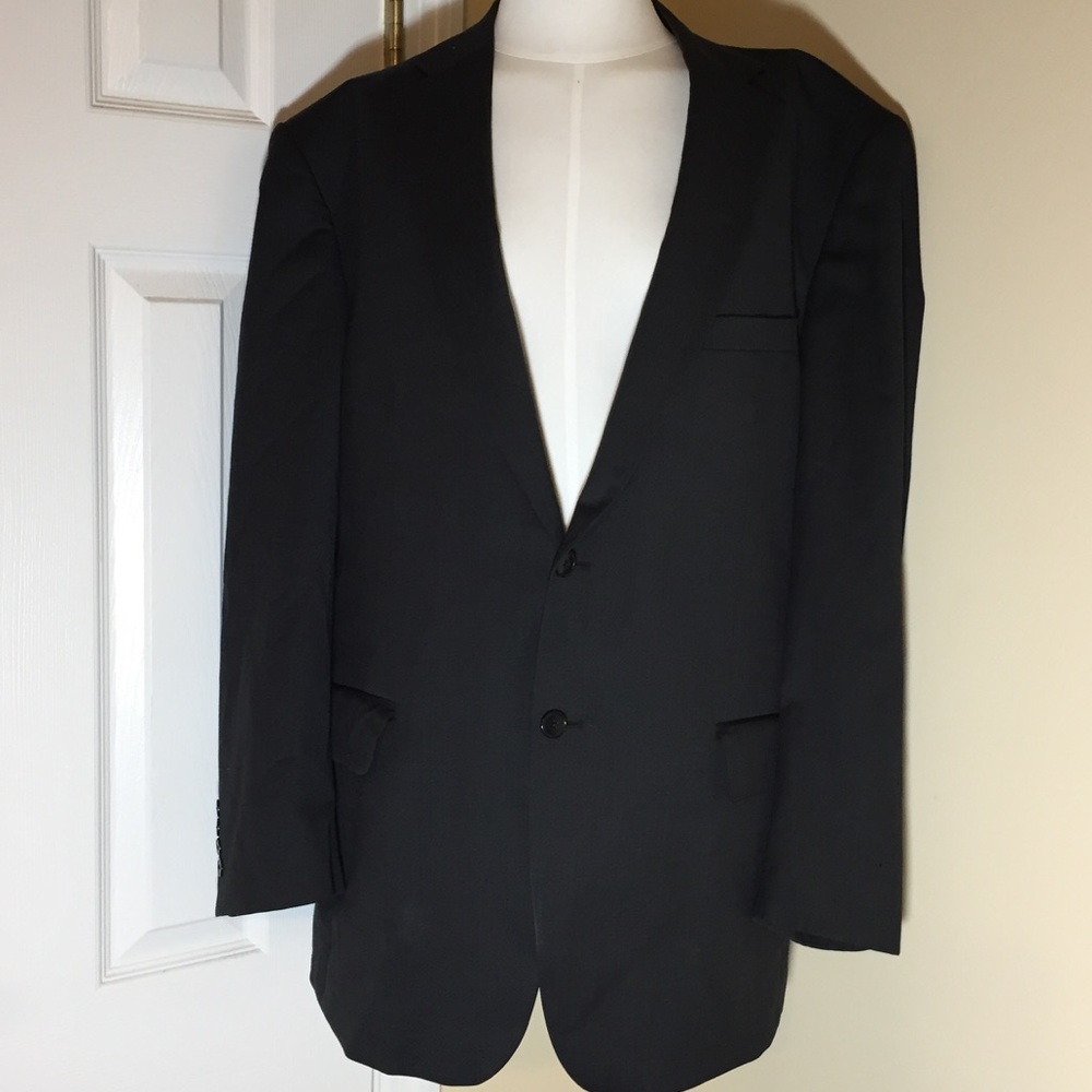 Jos A Bank 43L black blazer